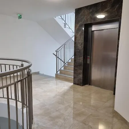 Piekny Klimatyczny Apartament Przy Parku Blisko Dworca Centrum 라돔