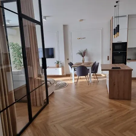 Piekny Klimatyczny Apartament Przy Parku Blisko Dworca Centrum